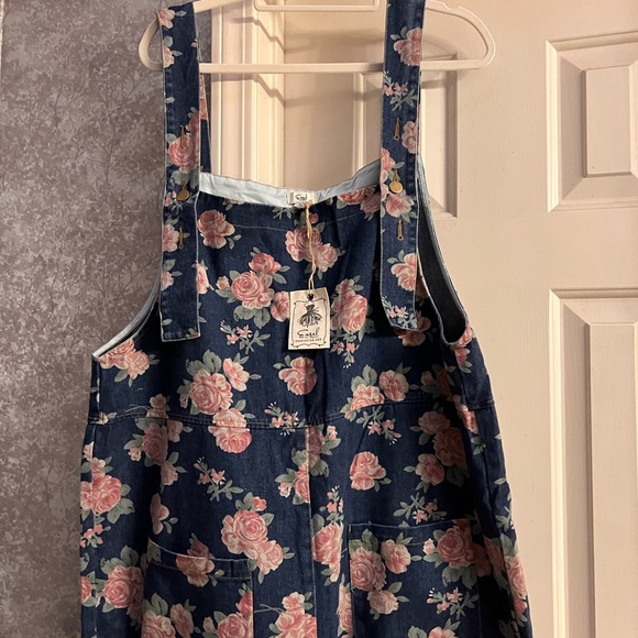 NWT EASEL Floral Distressed Oversized Blue Jean Denim Overalls / Jumpsuit - Picture 4 of 15
